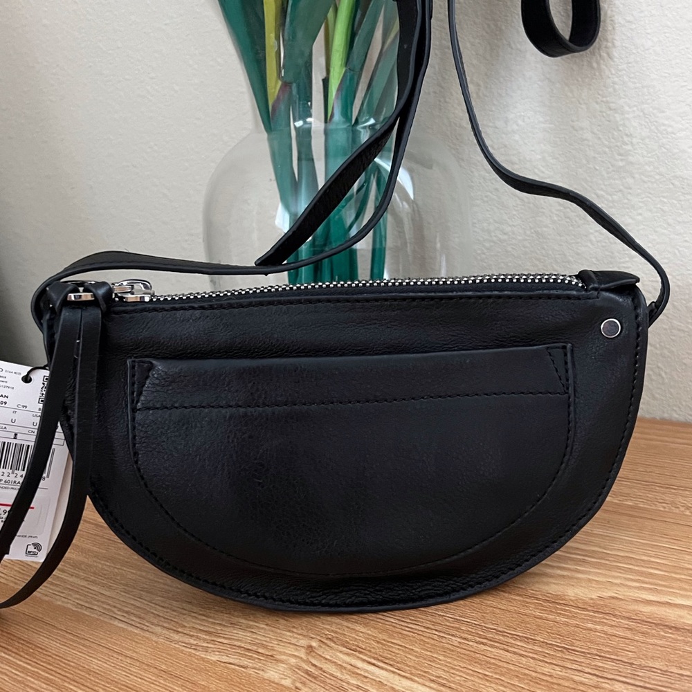 NWT MANGO Women’s Leather Crossbody Bag with Croc-effect card holder